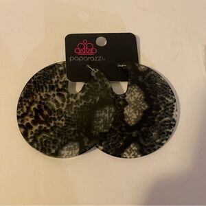 Paparazzi Hit or Hiss Black Hoop Earrings - New